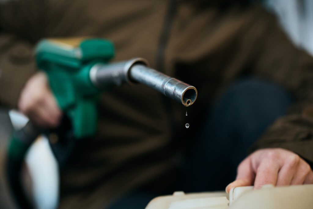 Close up de manguera de gasolina